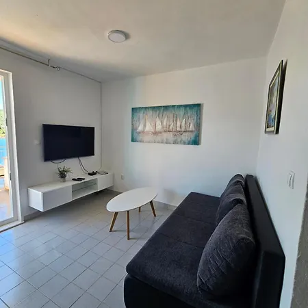 Apartment Lucin *