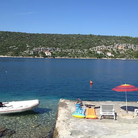 Διαμέρισμα Lucin Veliki Drvenik