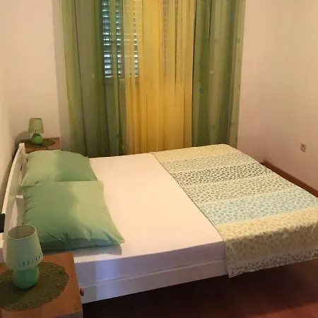 Lucin Apartment Veliki Drvenik